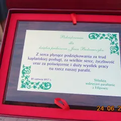 Jak pięknie pożegnać księdza z parafii? Poznaj gotowe przykłady przemówień