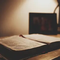 Skuteczne metody walki z lenistwem według nauki Kościoła katolickiego