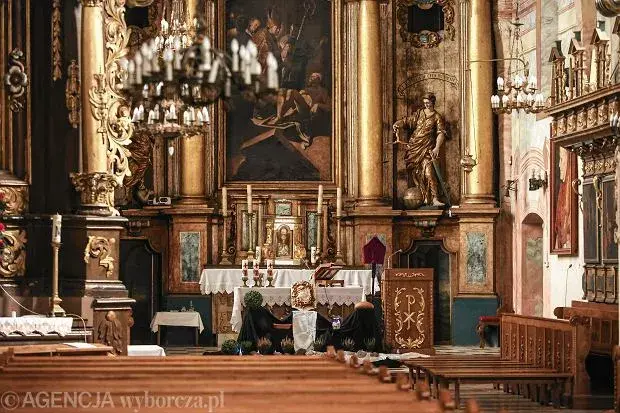 Czy 3 maja trzeba iść do kościoła? Sprawdź aktualne wymagania kościelne