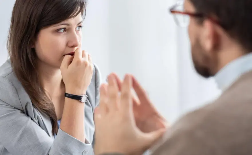 Sumienie skrupulatne odbiera Ci spokój? Dowiedz się, jak odróżnić lęk od zdrowej wrażliwości i odzyskać równowagę. Sprawdź, co realnie pomaga.