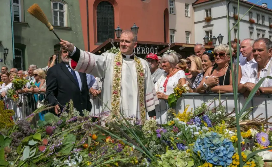 Czy 15 sierpnia trzeba iść do kościoła - poznaj zasady i konsekwencje